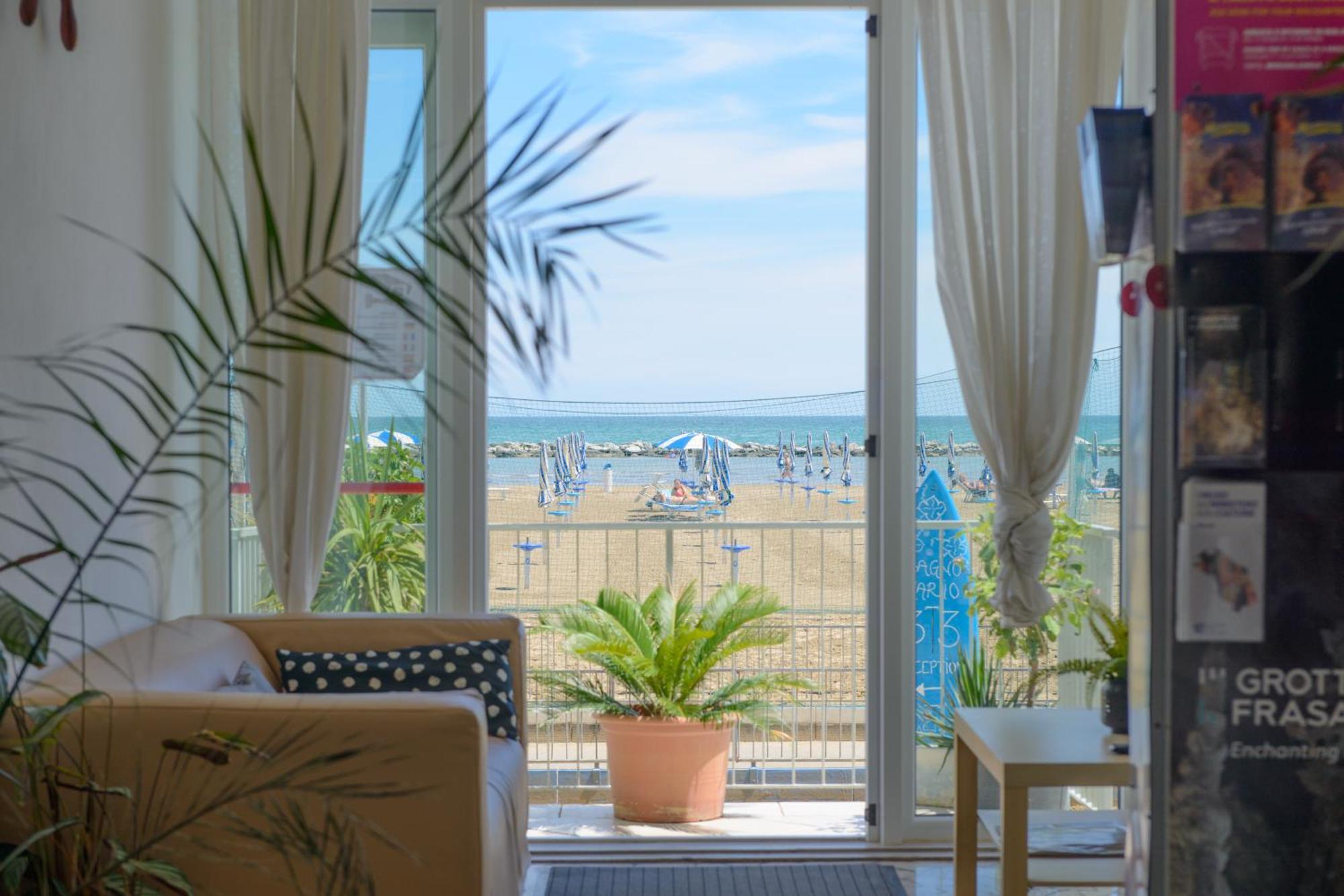 Nautic Beach Hotel Rimini Extérieur photo